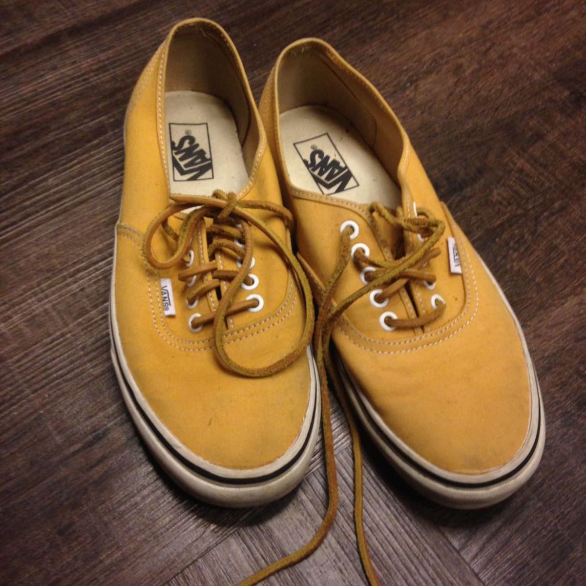 vans mostarda feminino