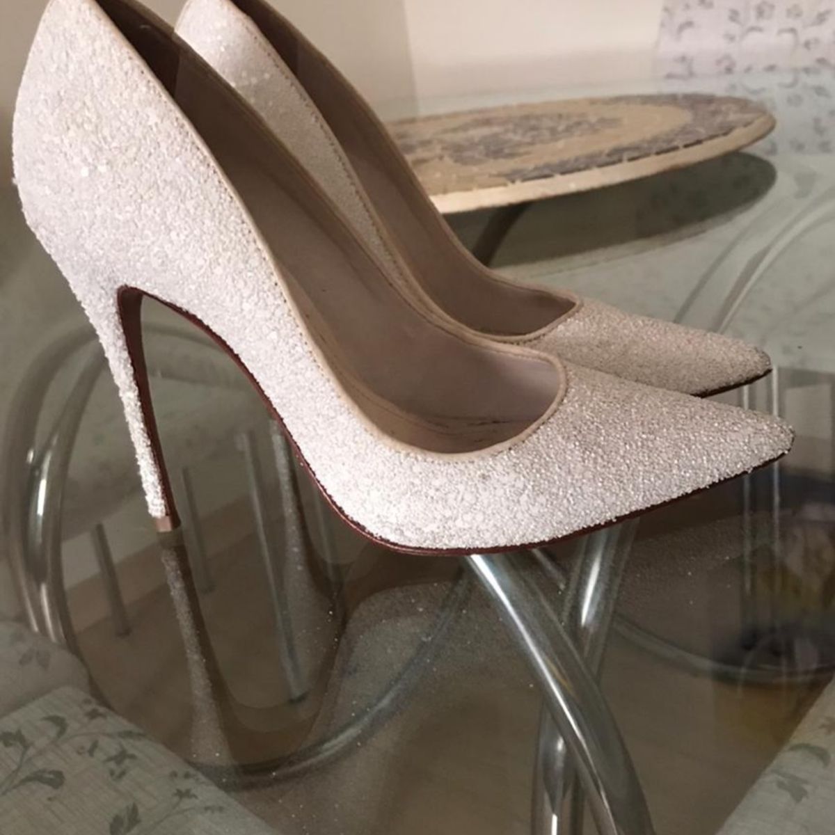 schutz scarpin branco