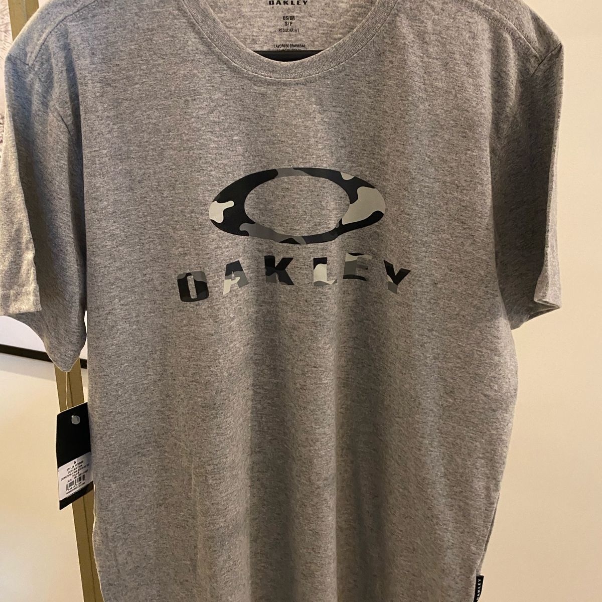 Camiseta Raridade Oakley - Dragon Tatto | Camisa Masculina Oakley Nunca  Usado 70226377 | enjoei