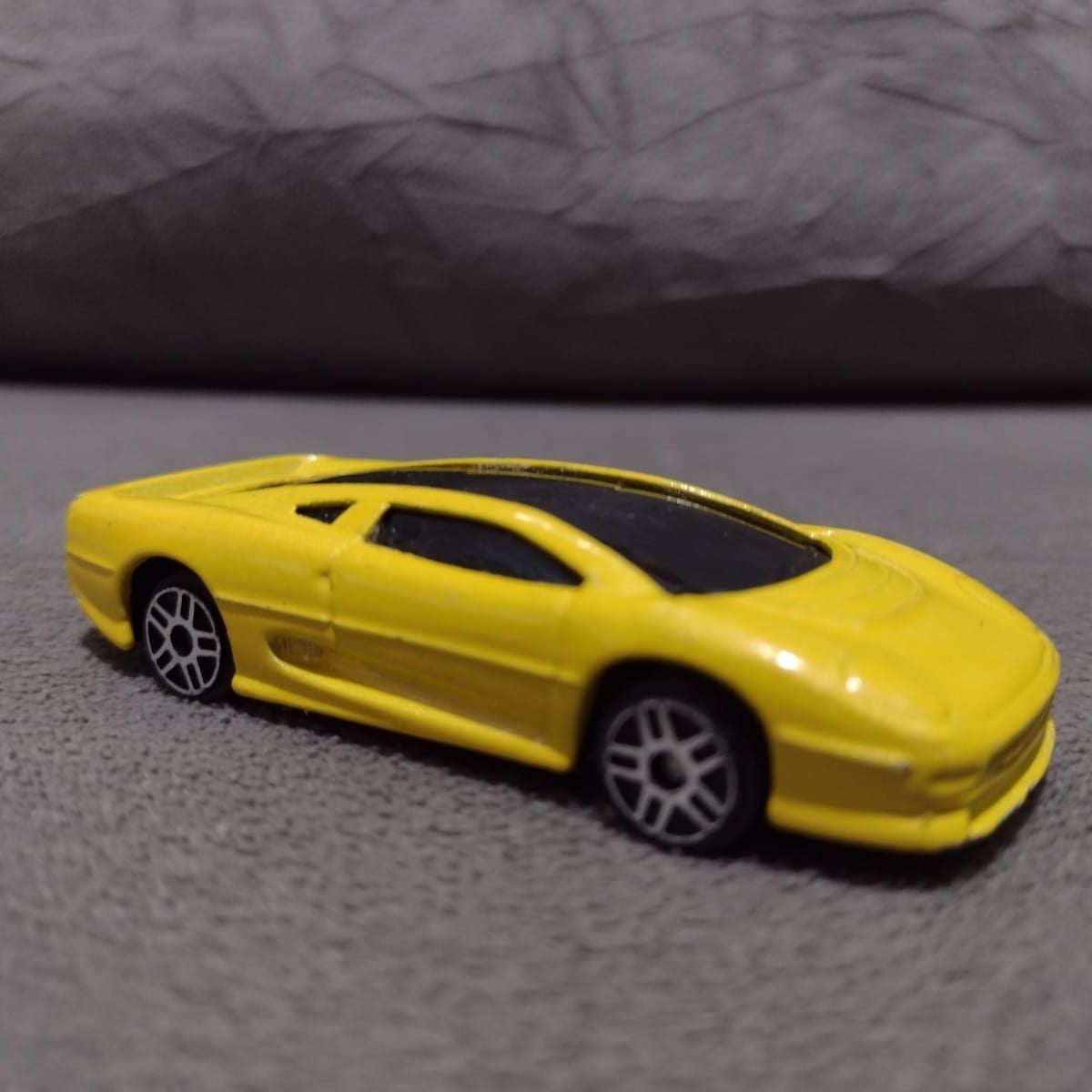 Maisto Jaguar Xj220 | Maisto Usado 97865424 | enjoei