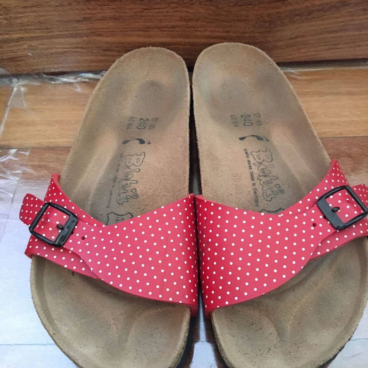 birkenstock vermelha