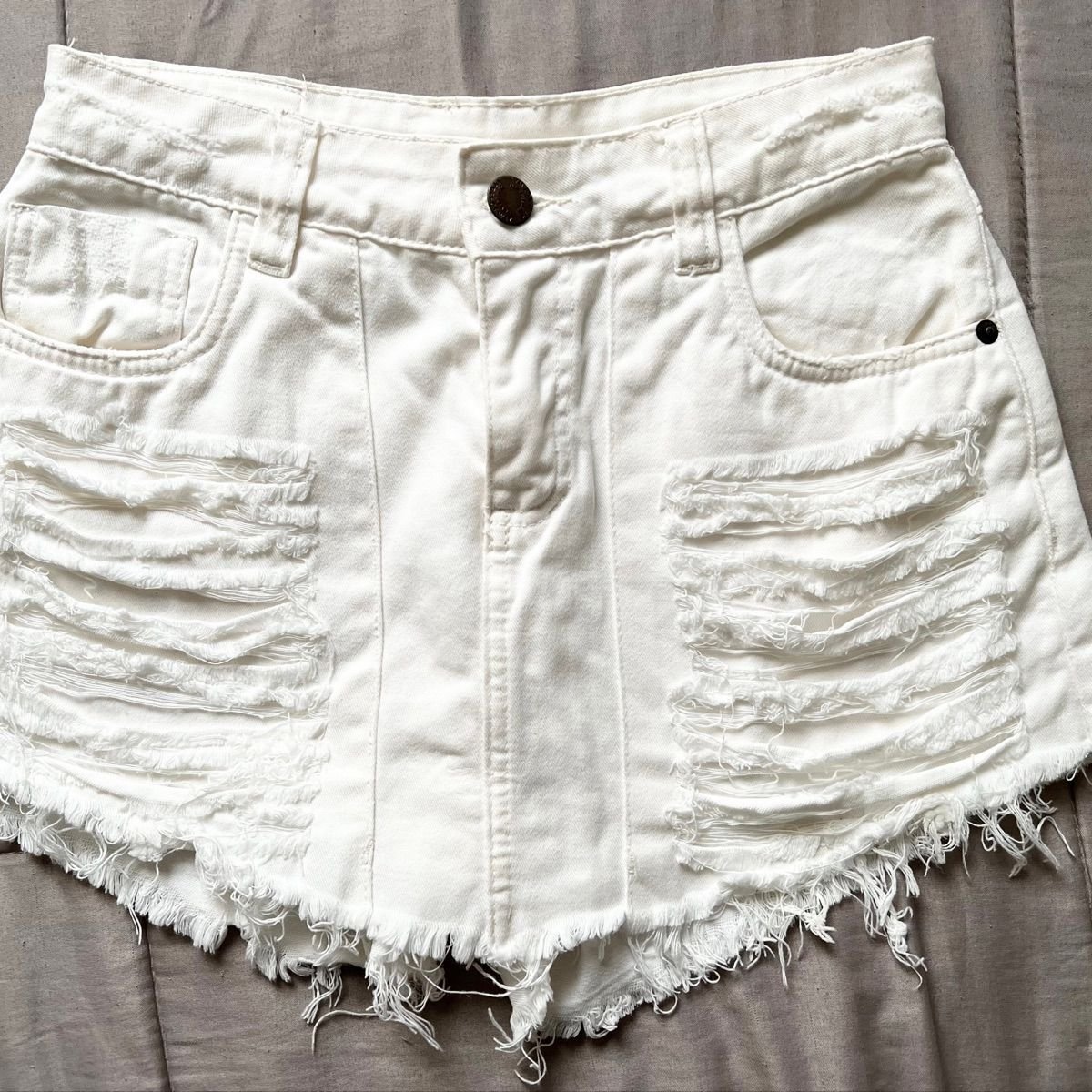 Short Branco Soltinho Cintura Alta Perfect Way