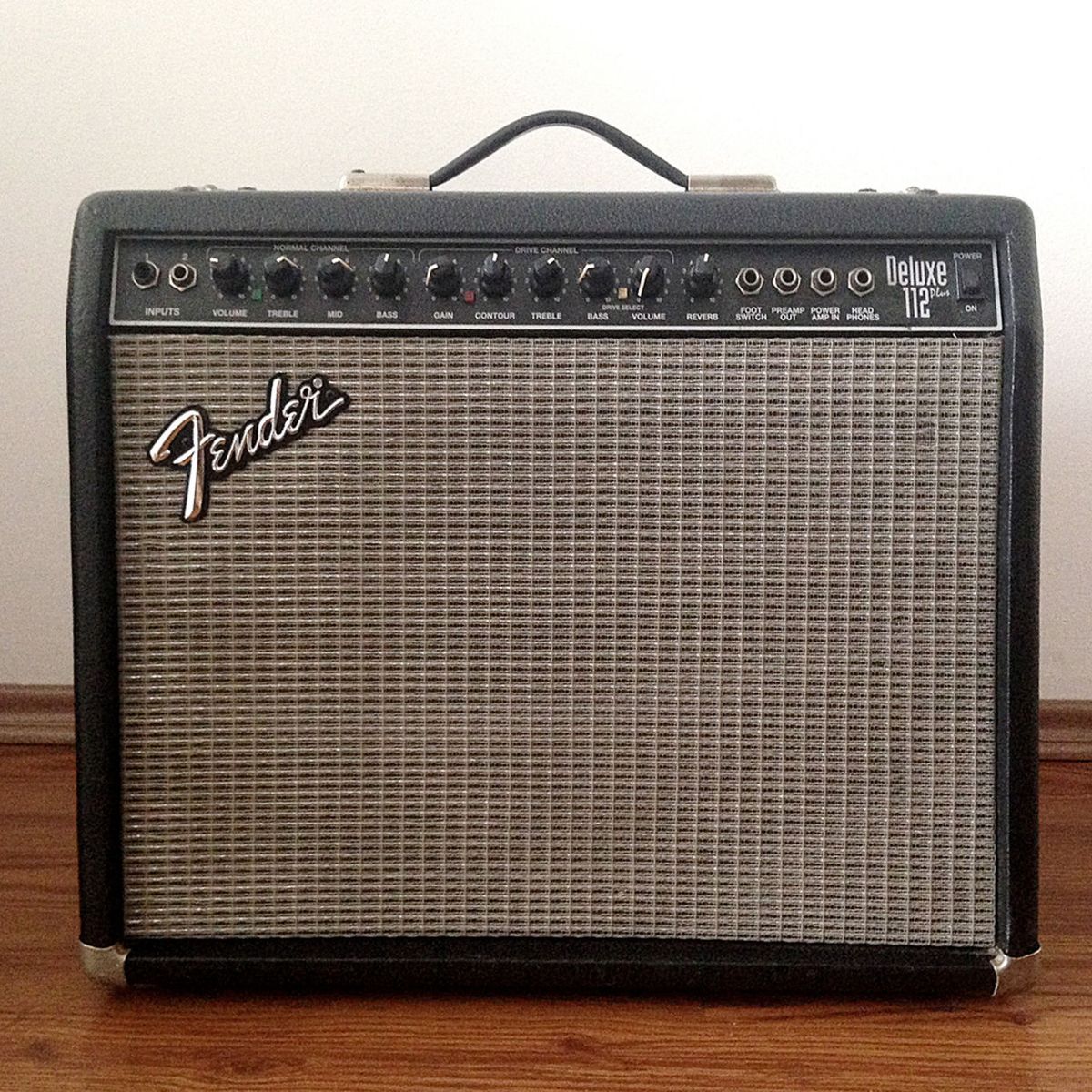 Fender deluxe store 112 plus