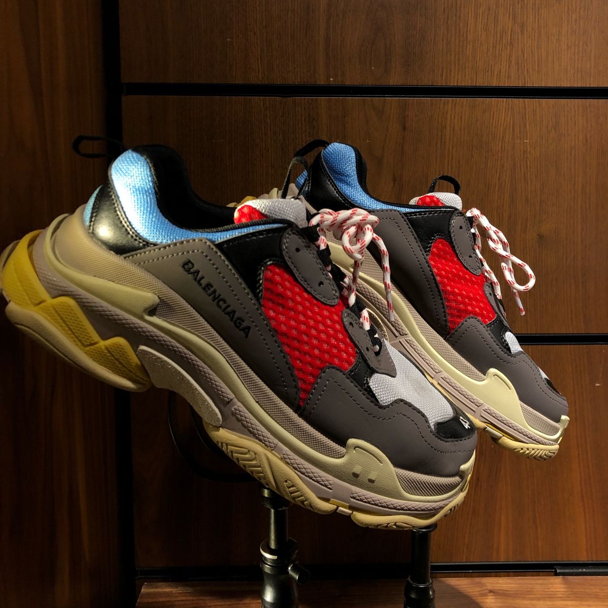 tenis balenciaga vermelho