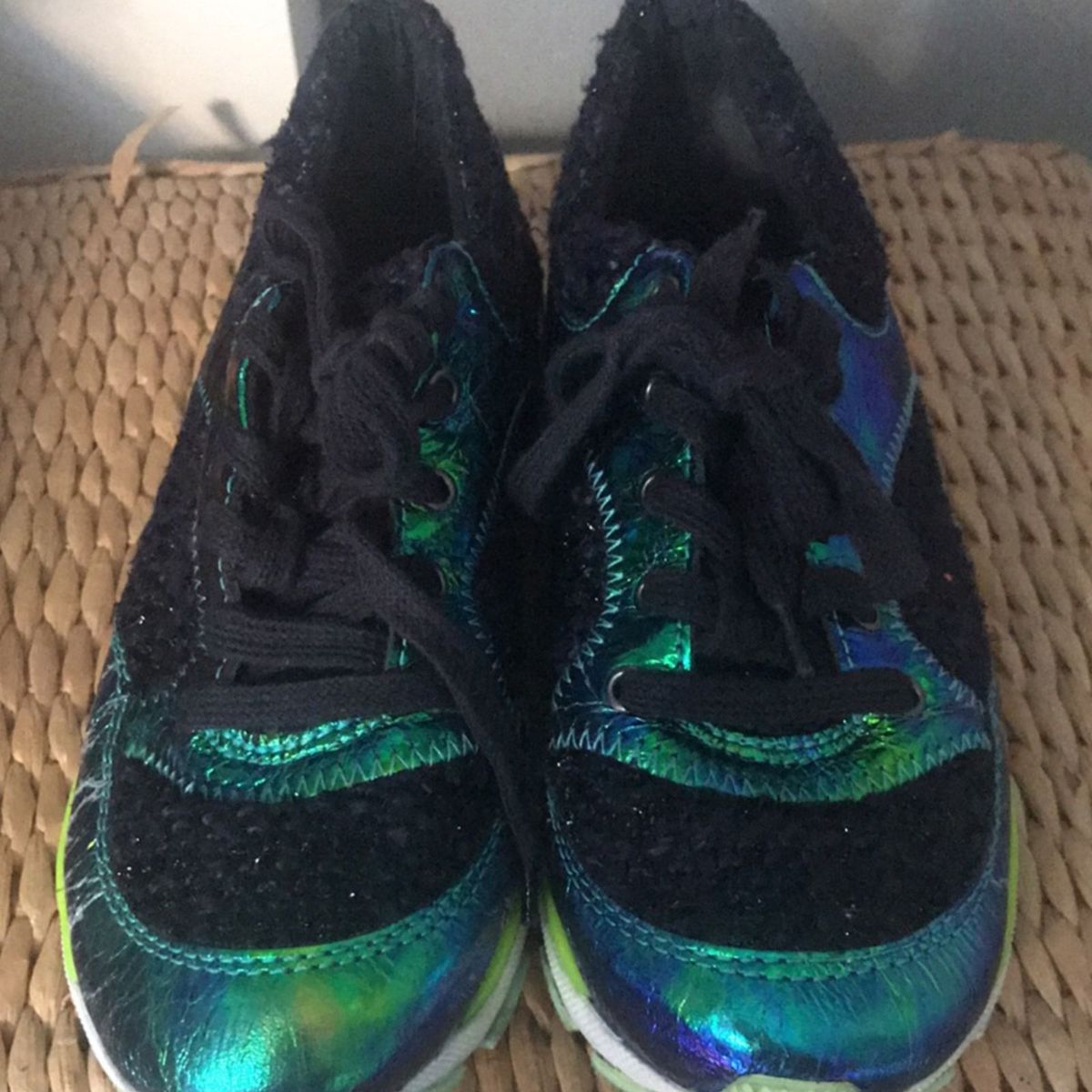 tenis holografico schutz