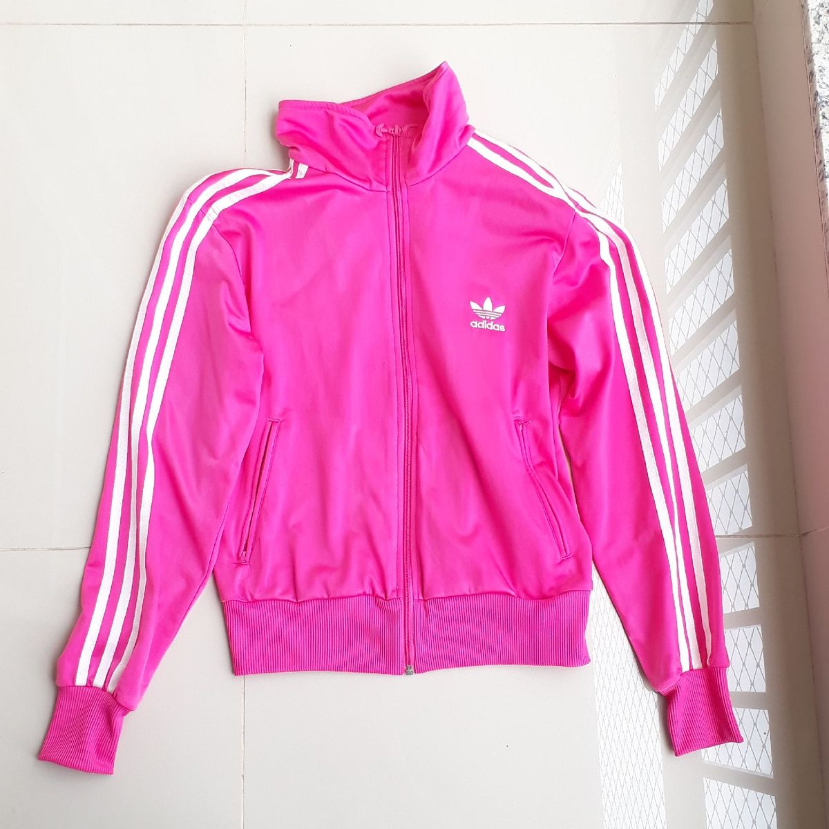 casaco rosa da adidas