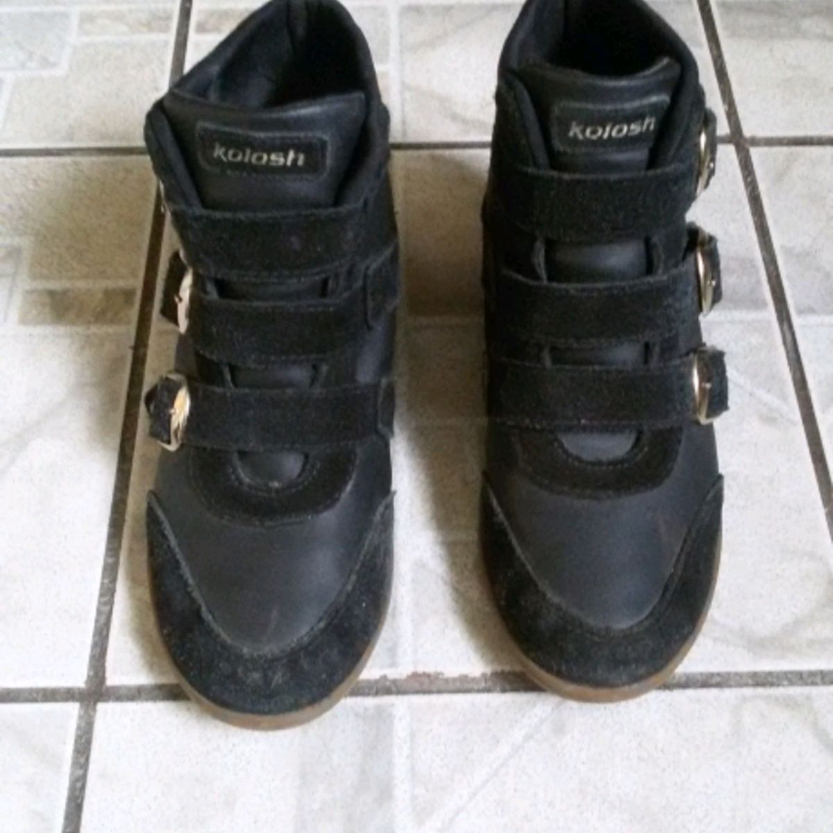bota kolosh preta