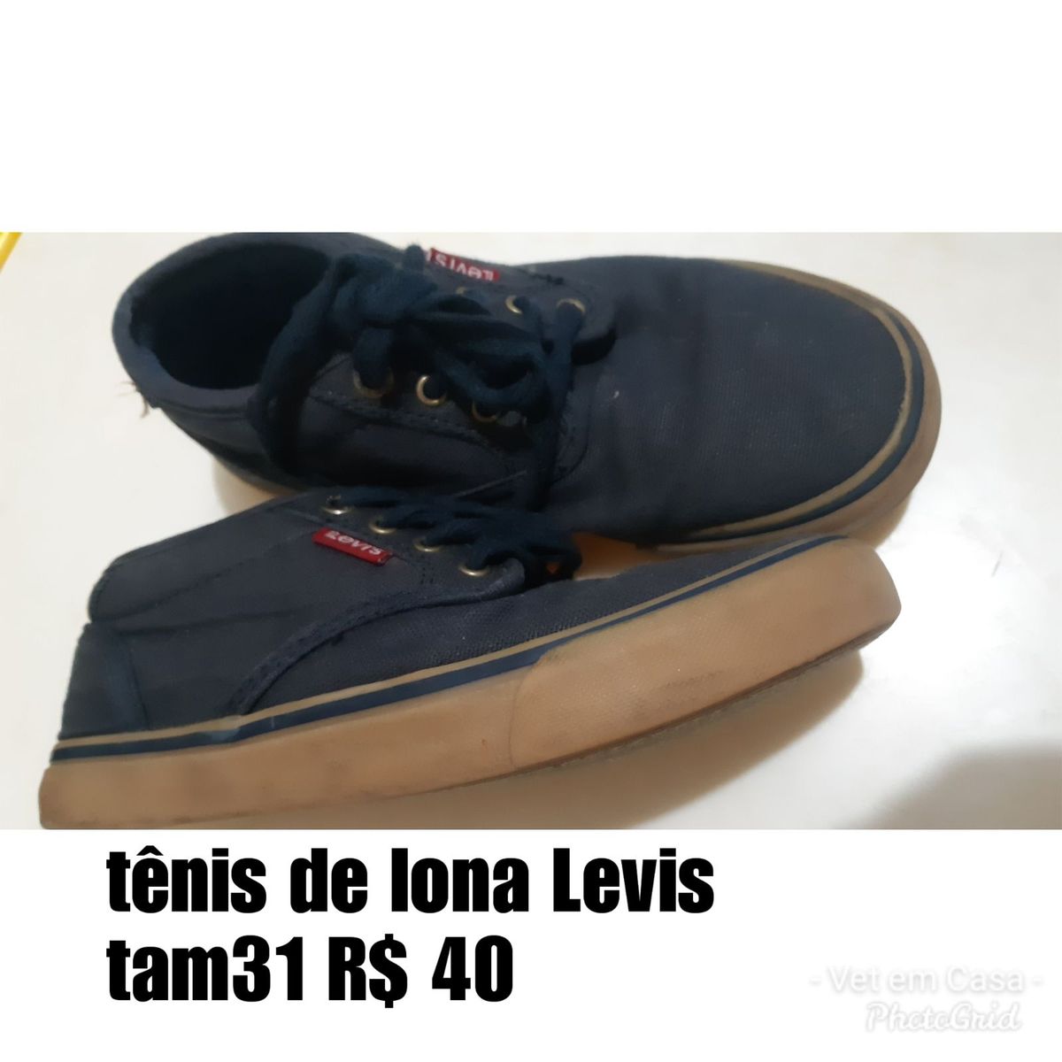 tenis levis lona
