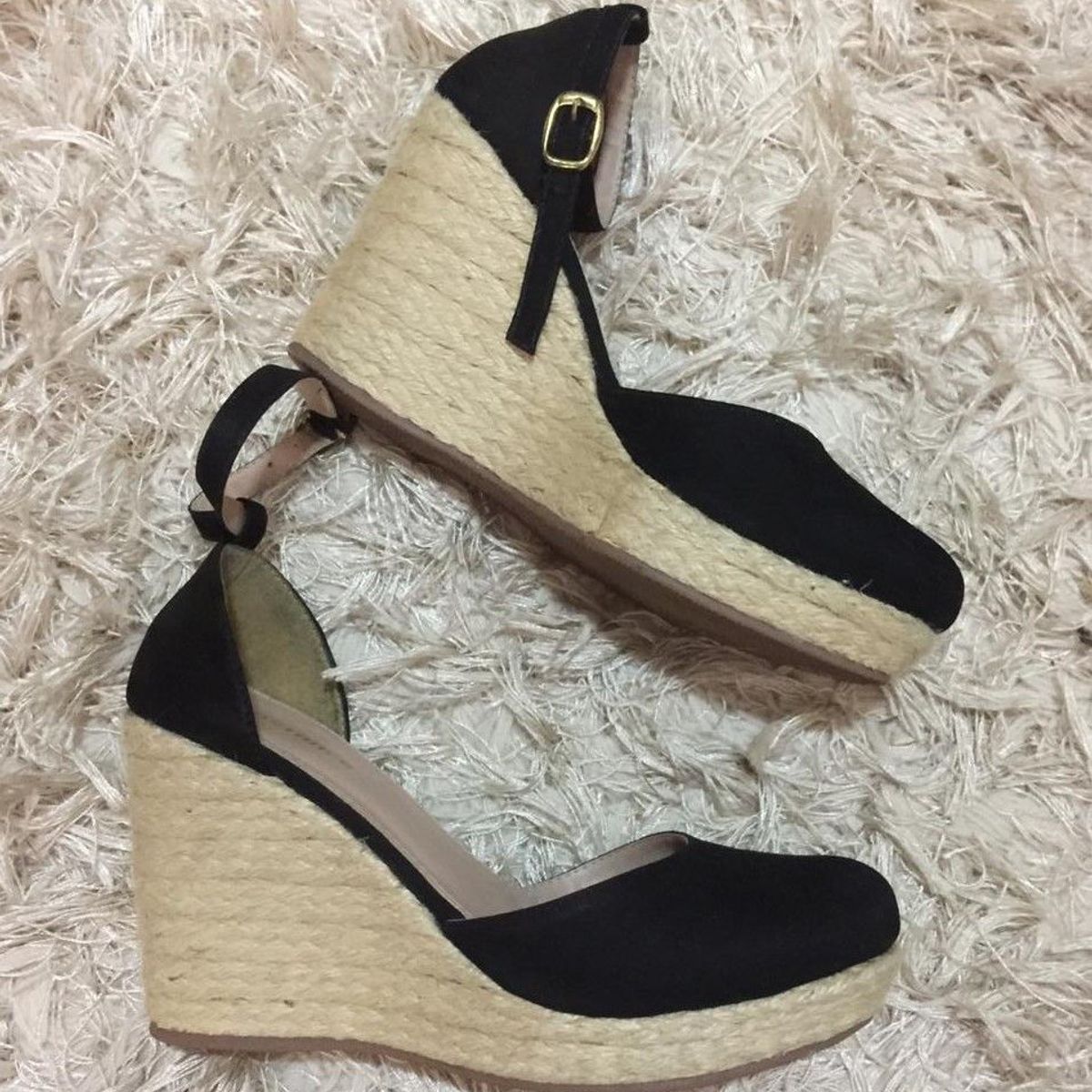 sandalia anabela constance