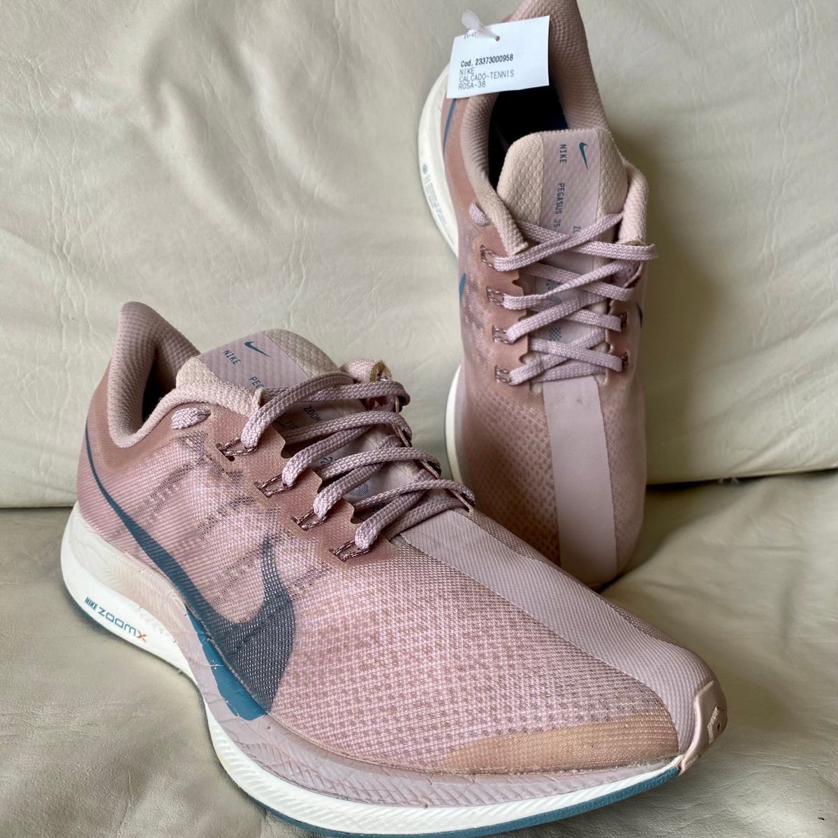 Nike rose cheap gold pegasus 35