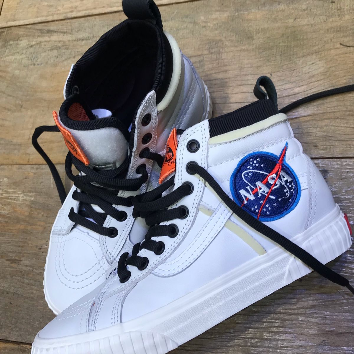 Vans 2024 tenis nasa