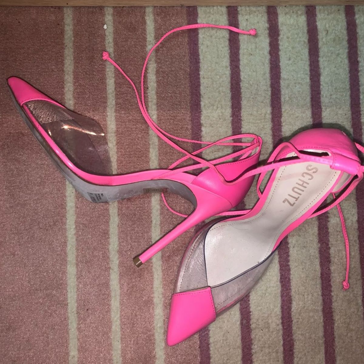 Scarpin rosa pink store schutz