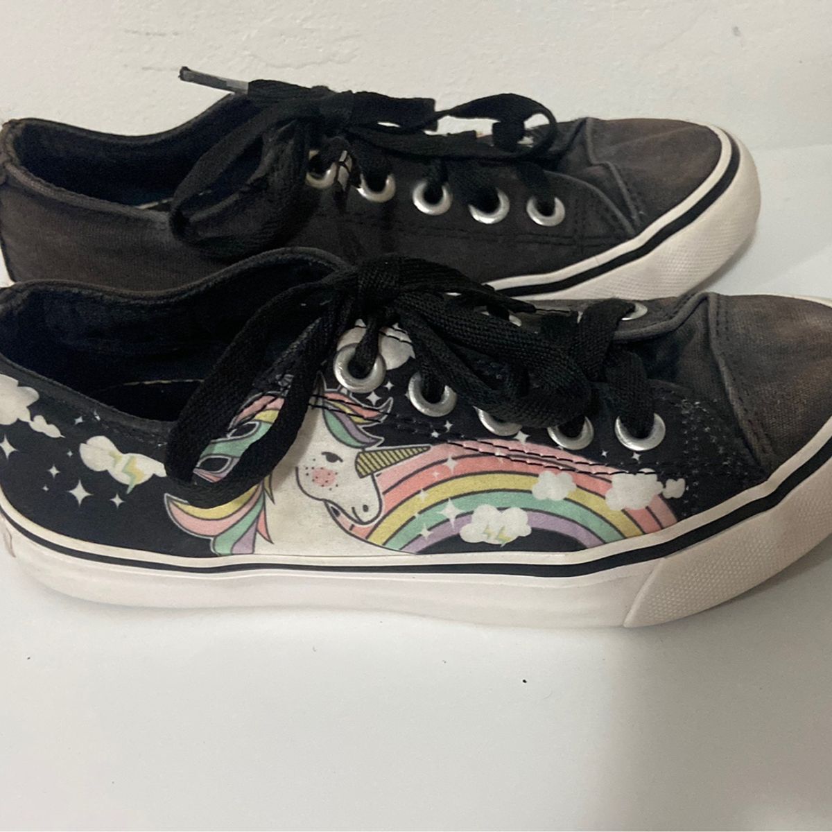 Tenis da store capricho de unicornio