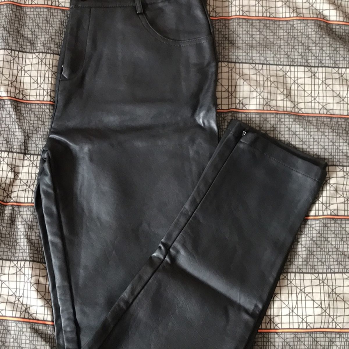 Calça Feminina Preta Couro Larissa - Compre Agora Online