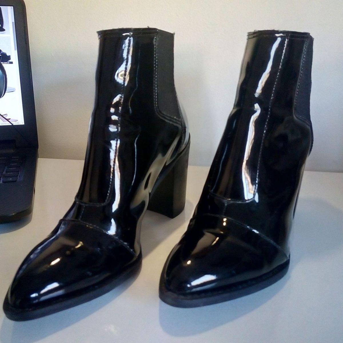 bota preta vinil