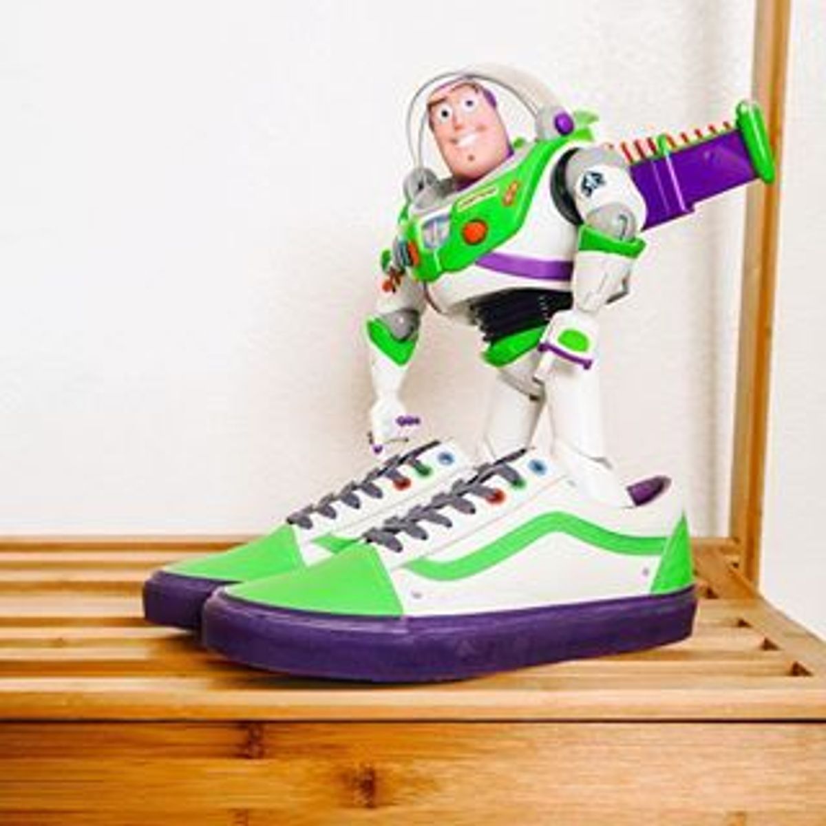 Vans Old Skool Toy Story Buzz Lightyear Disney Tenis Masculino Vans Nunca Usado 31573443 enjoei