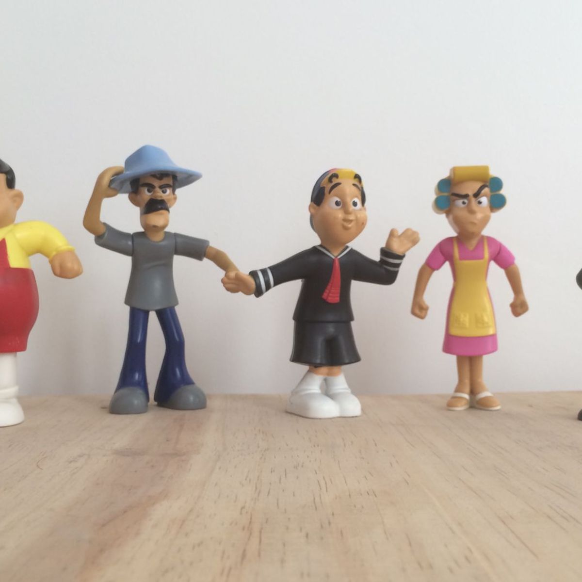 Antigo boneco Seu Madruga do desenho animado Chaves. Po