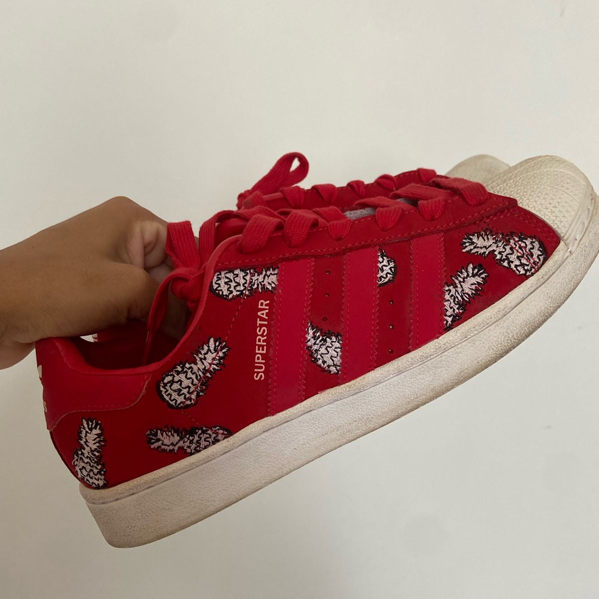 Adidas superstar vermelho sales com abacaxi