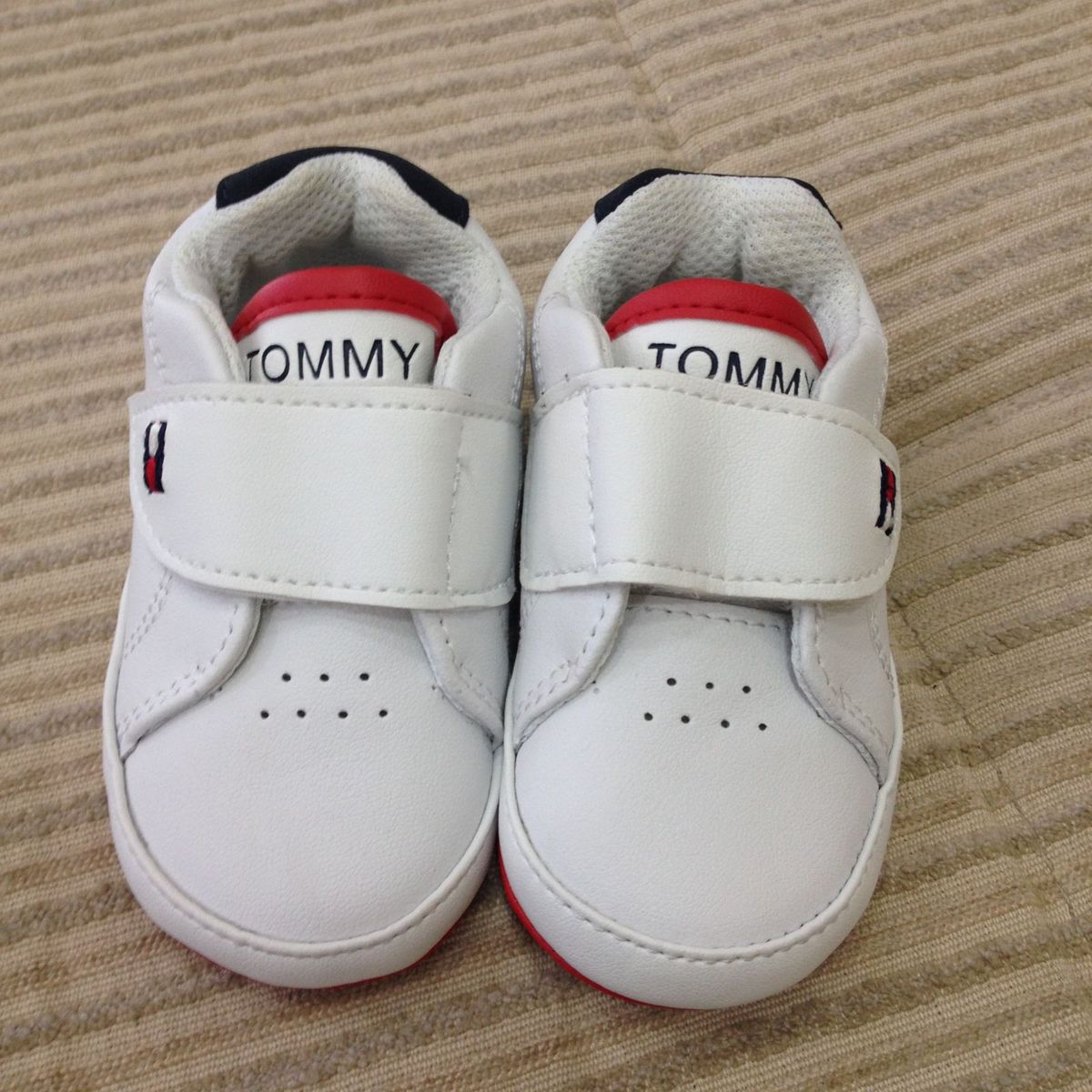tenis bebe tommy hilfiger