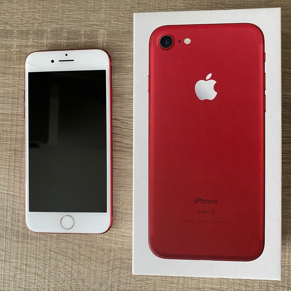 iPhone 7 Red 128 GB au - 家電