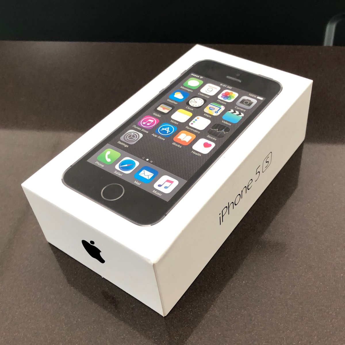 Apple iPhone5 32GB 黒 本体 (箱入り) 2025年最新】iPhone5 32G 黒の人気アイテム - メルカリ