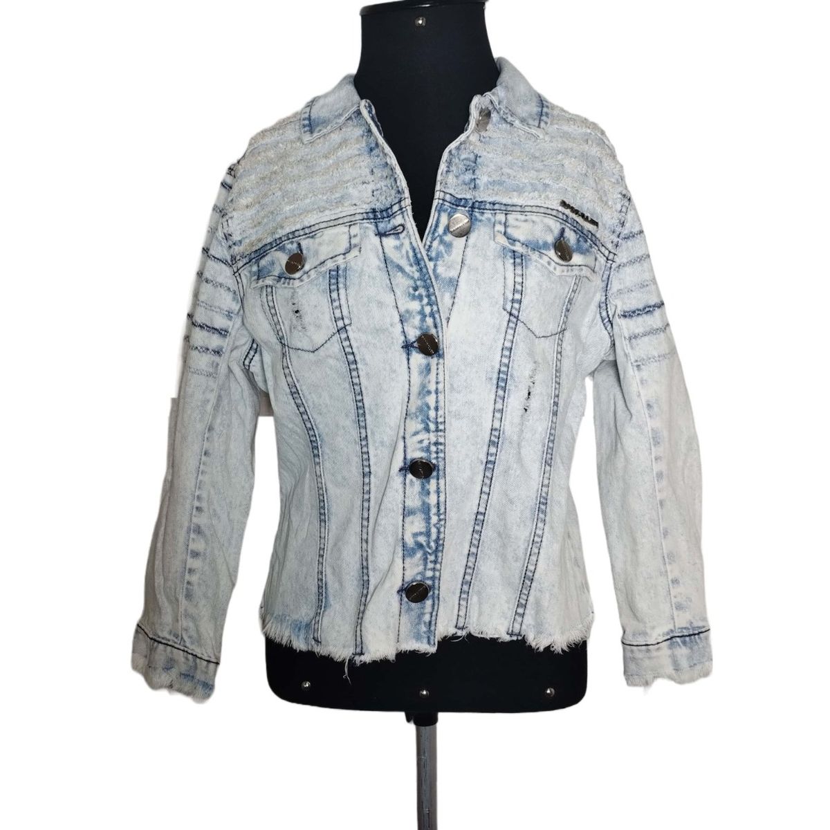 Jaqueta Feminina Jeans Bomber Matelassê com Barra - - Damyller