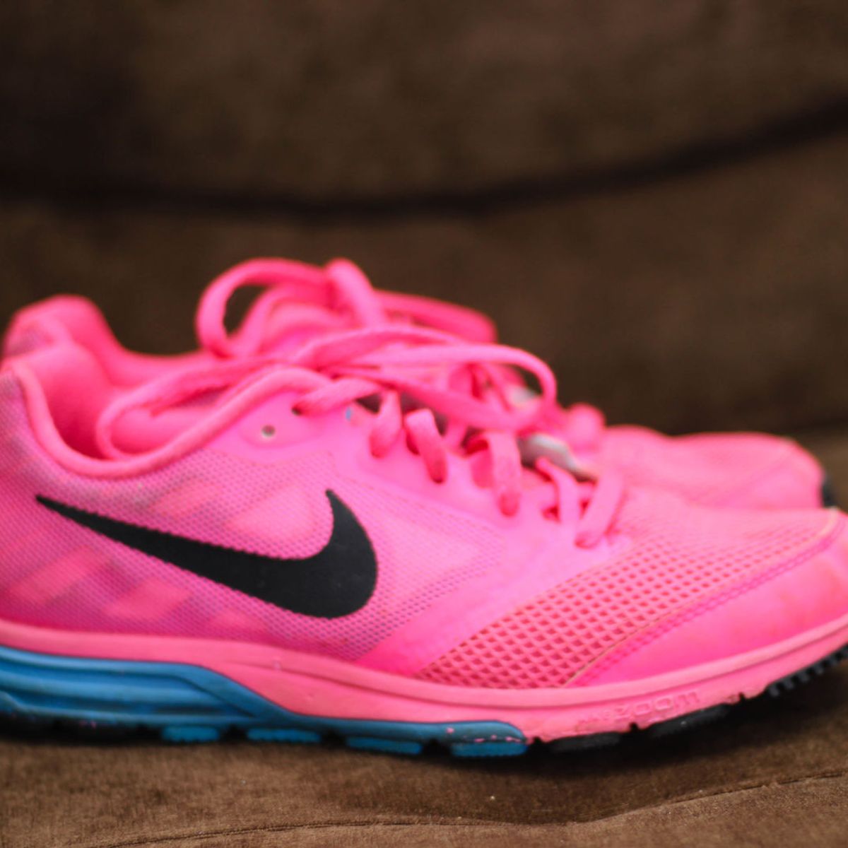 tenis nike rosa choque