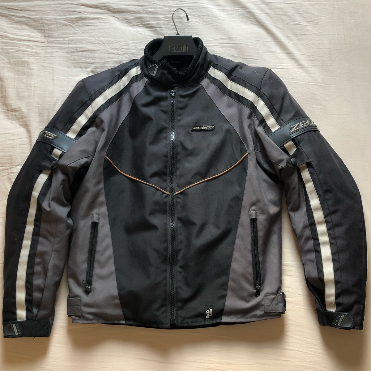 jaqueta motociclista zebra