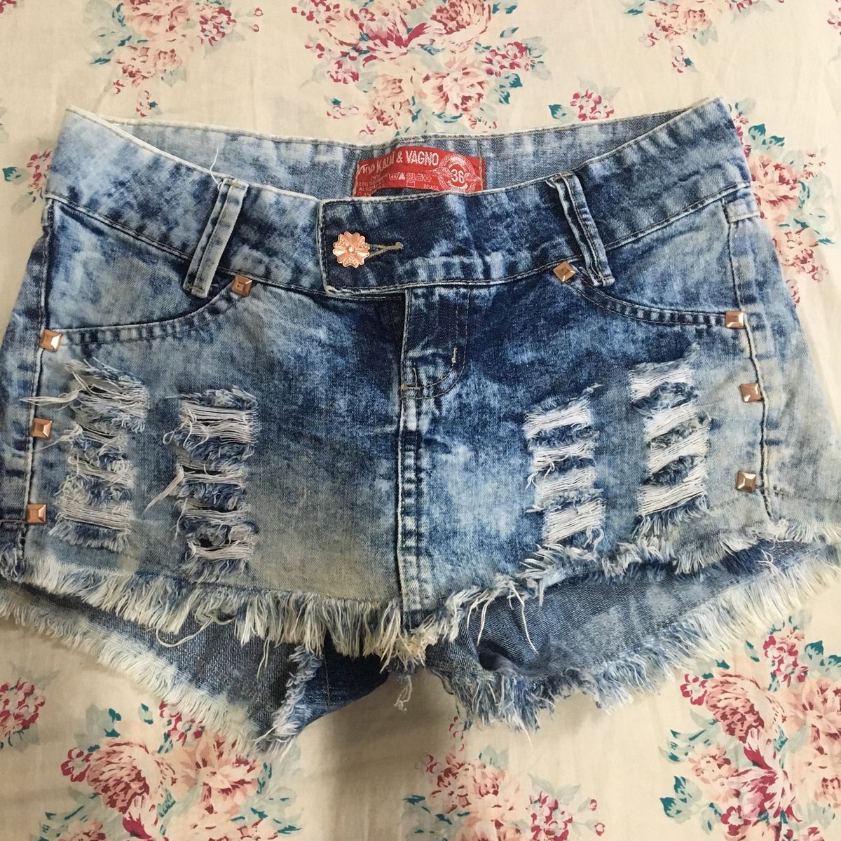 shorts jeans no bras