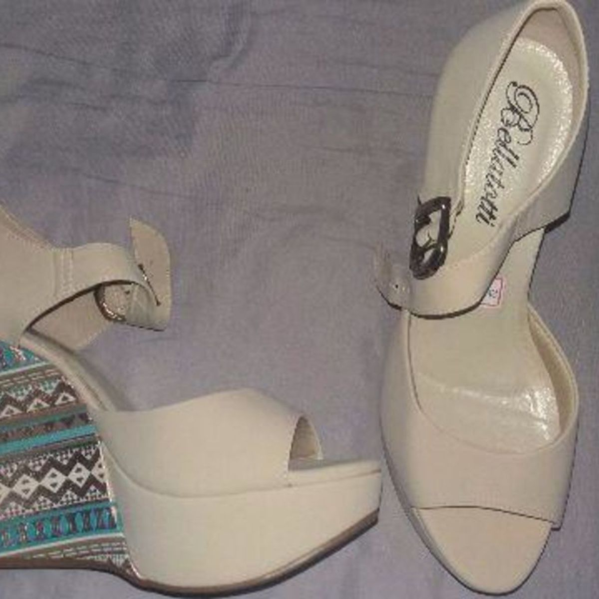 sandalia anabela bellatotti