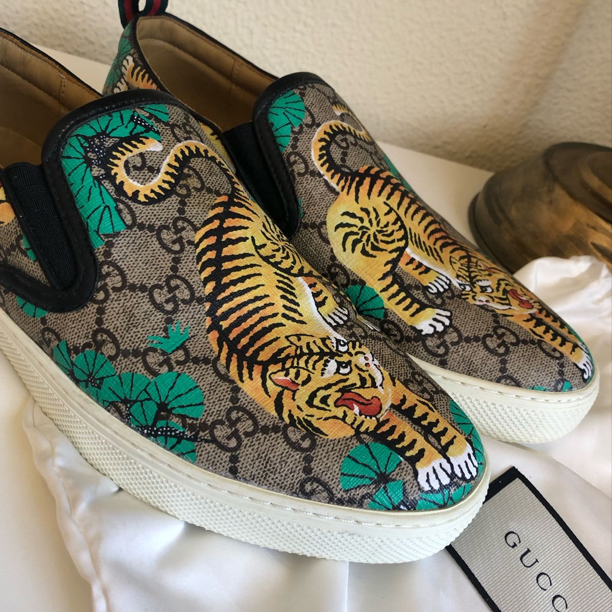 Slip on gucci sales tiger