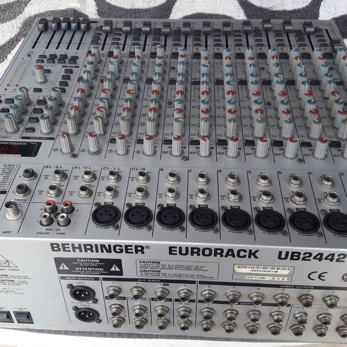Mesa de Som Behringer Eurorack Mx2004a | Mesa Mesa-De-Som