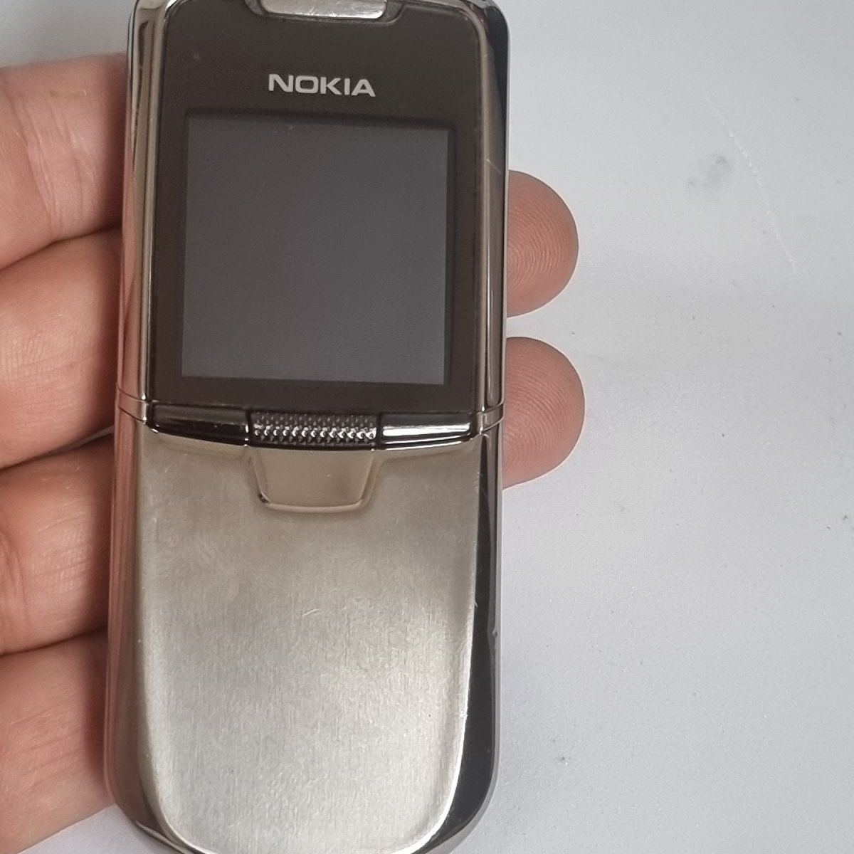 4G Nokia 8800E 炭素