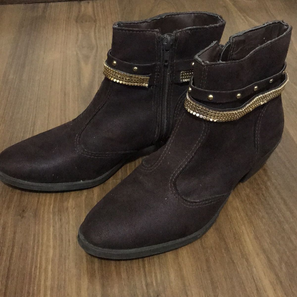 bota cano curto renata mello