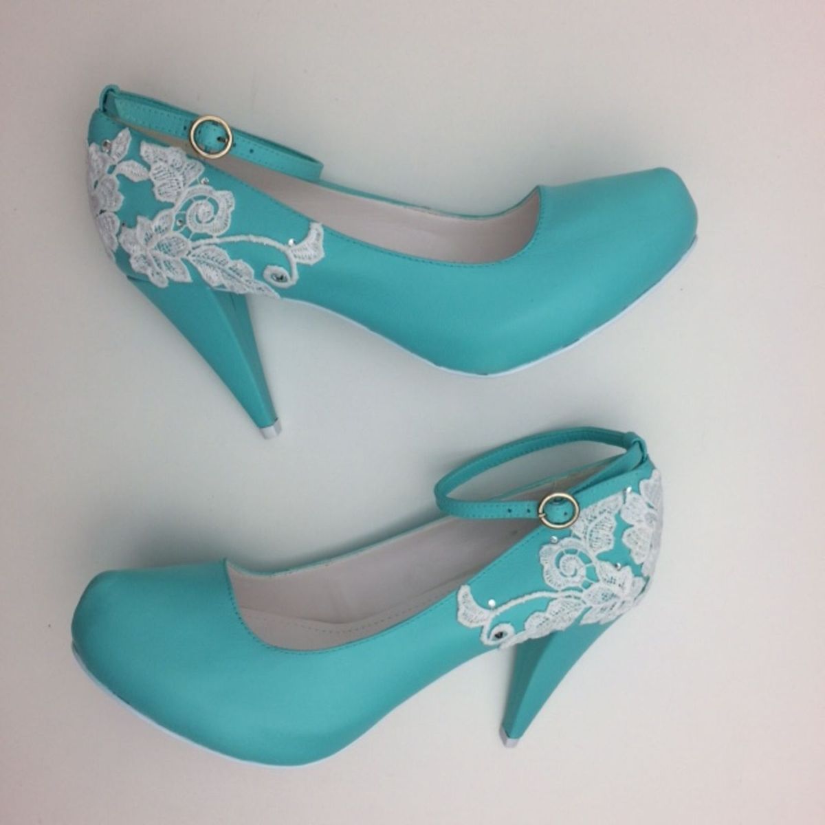 scarpin preto meia pata salto medio