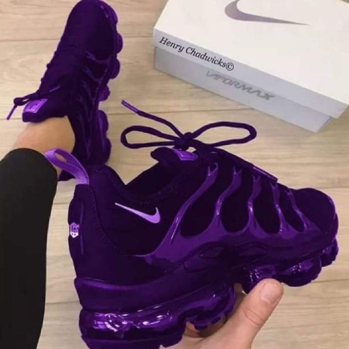 nike air max plus roxo