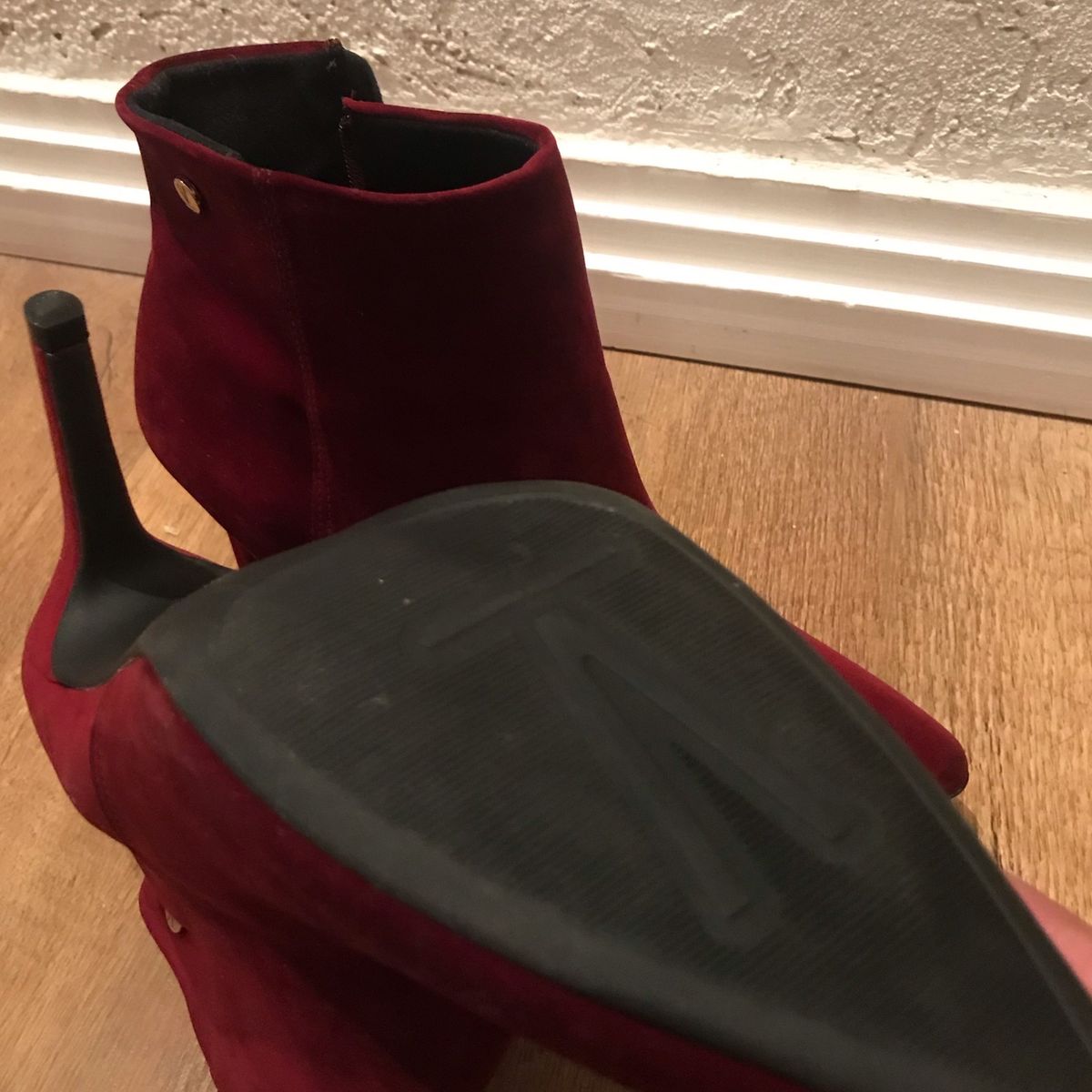 bota vizzano veludo vinho