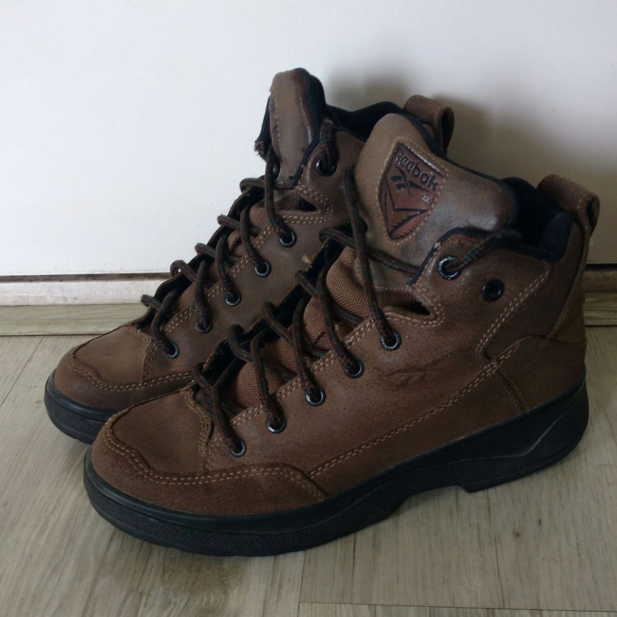 tenis reebok feminino botinha