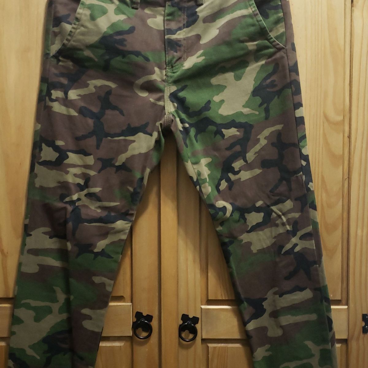 calça vans camuflada