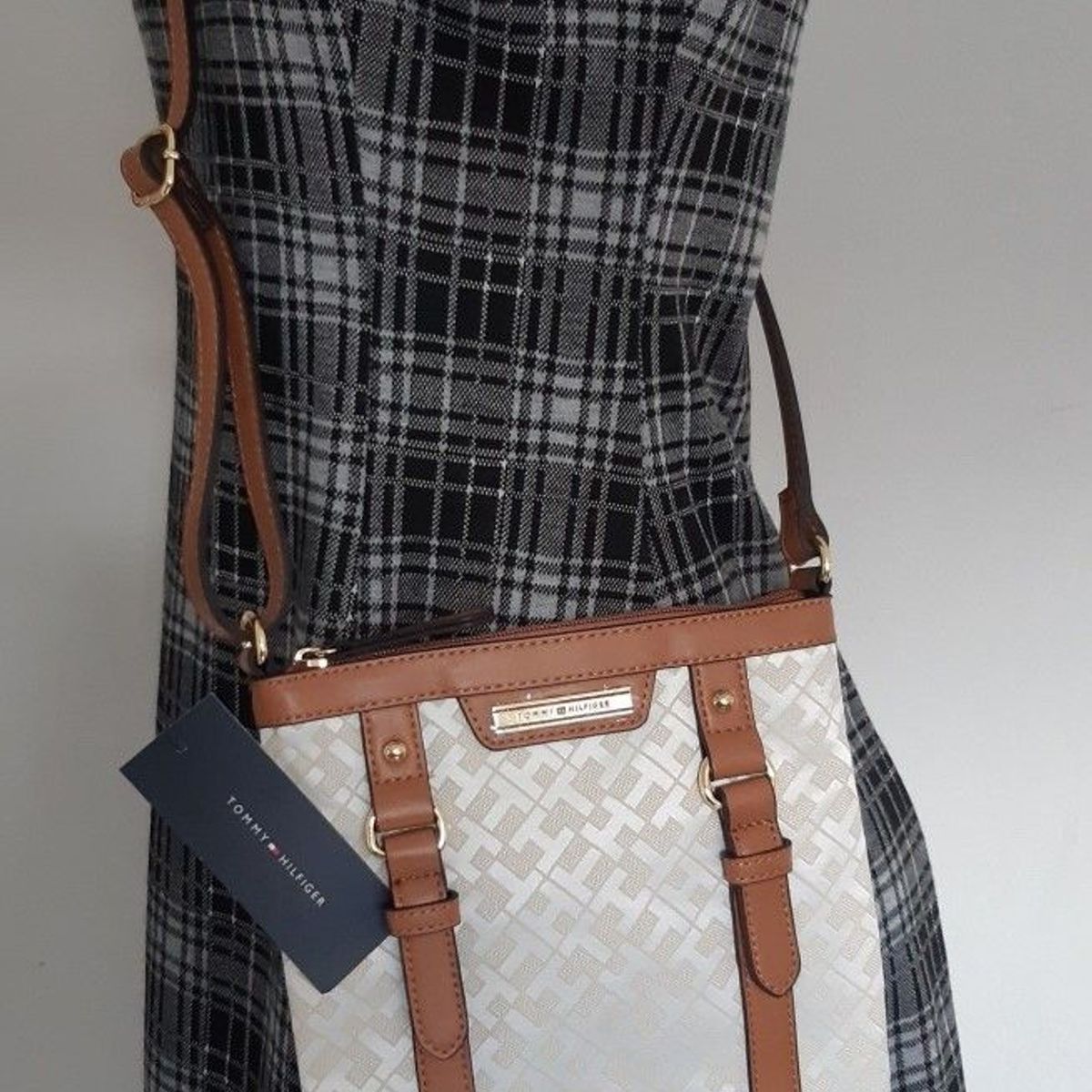 bolsa transversal tommy hilfiger jacquard