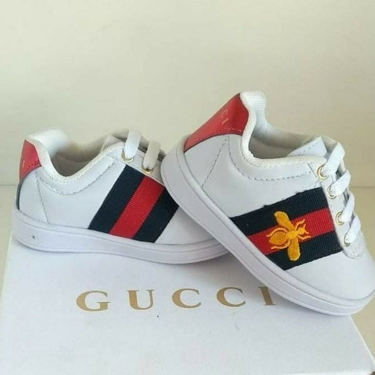 Sapatinho store da gucci