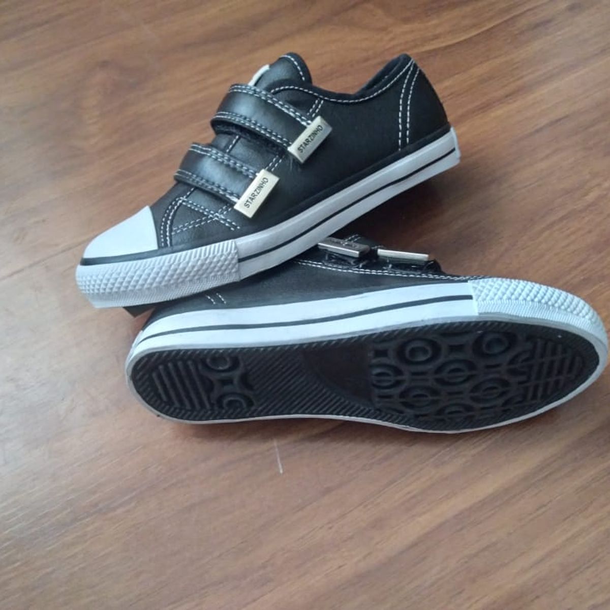 Starzinho Preto Velcro de Couro Calçado Infantil para Meninas