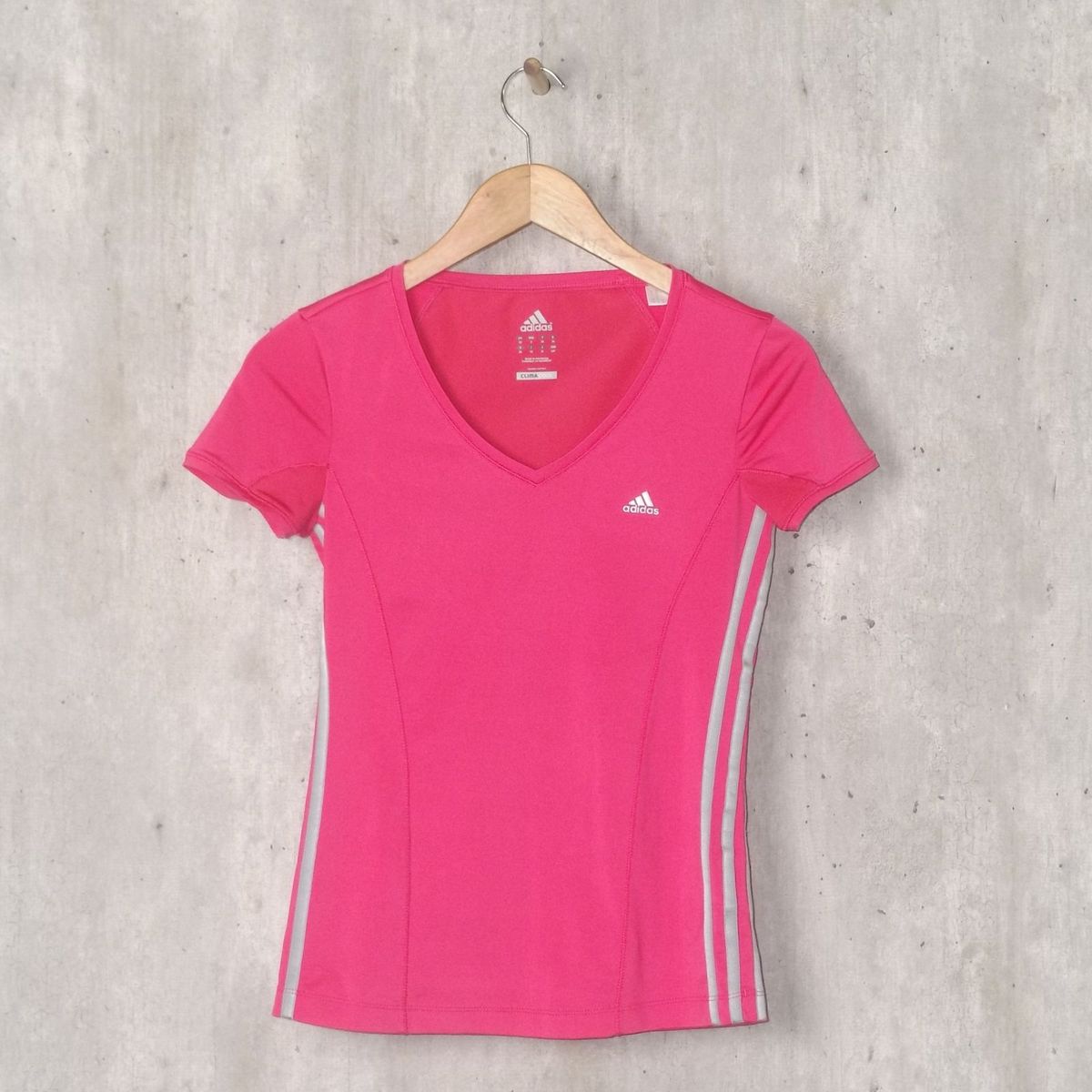 camisa da adidas feminina rosa