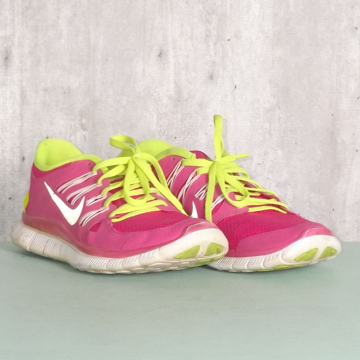 tenis nike feminino verde limao