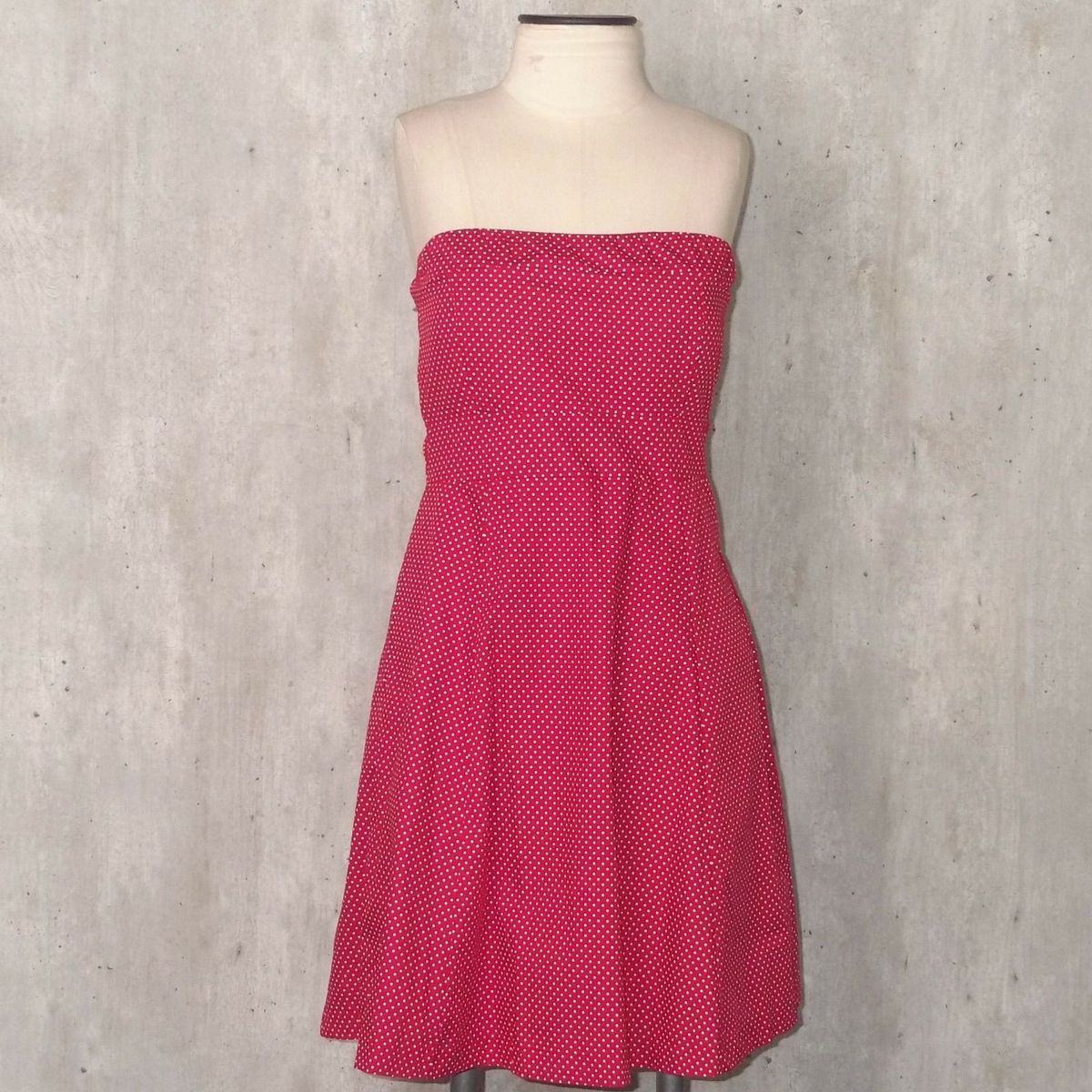 vestido tomara que caia anos 60