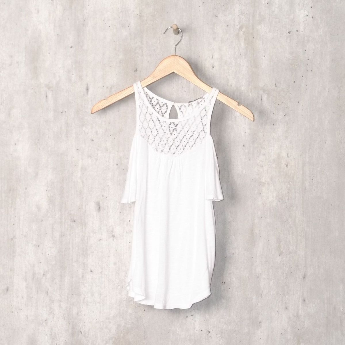 blusa branca feminina marisa