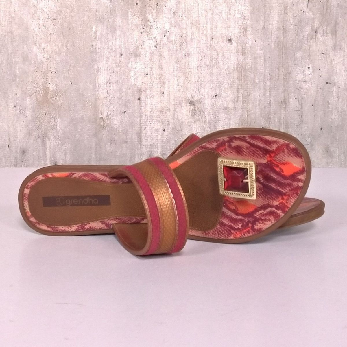 sandália rasteira grendha pedraria