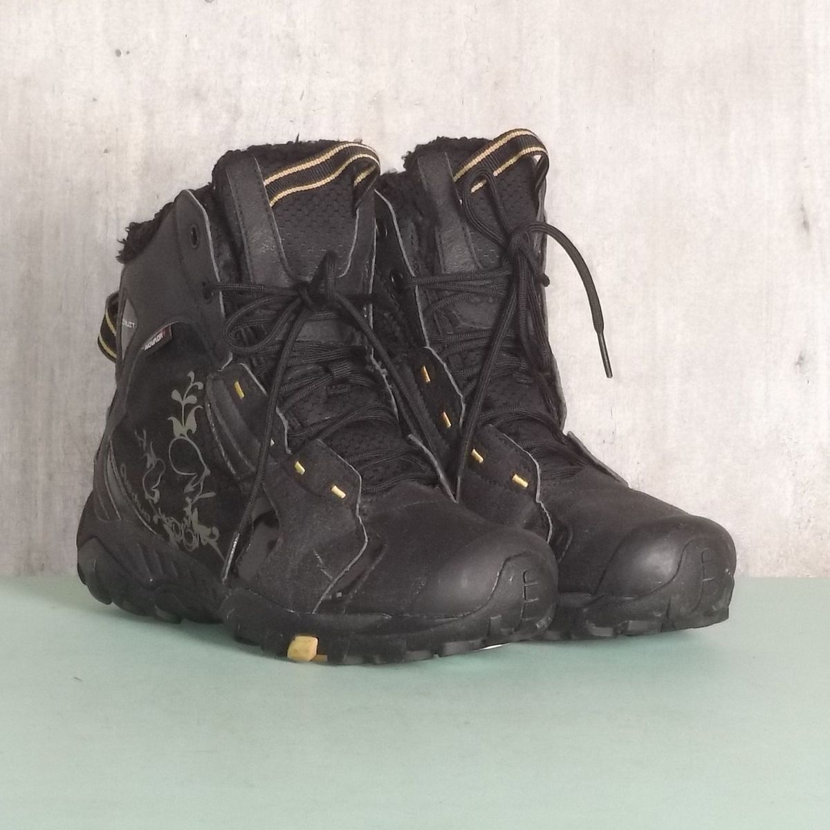 bota quechua novadry