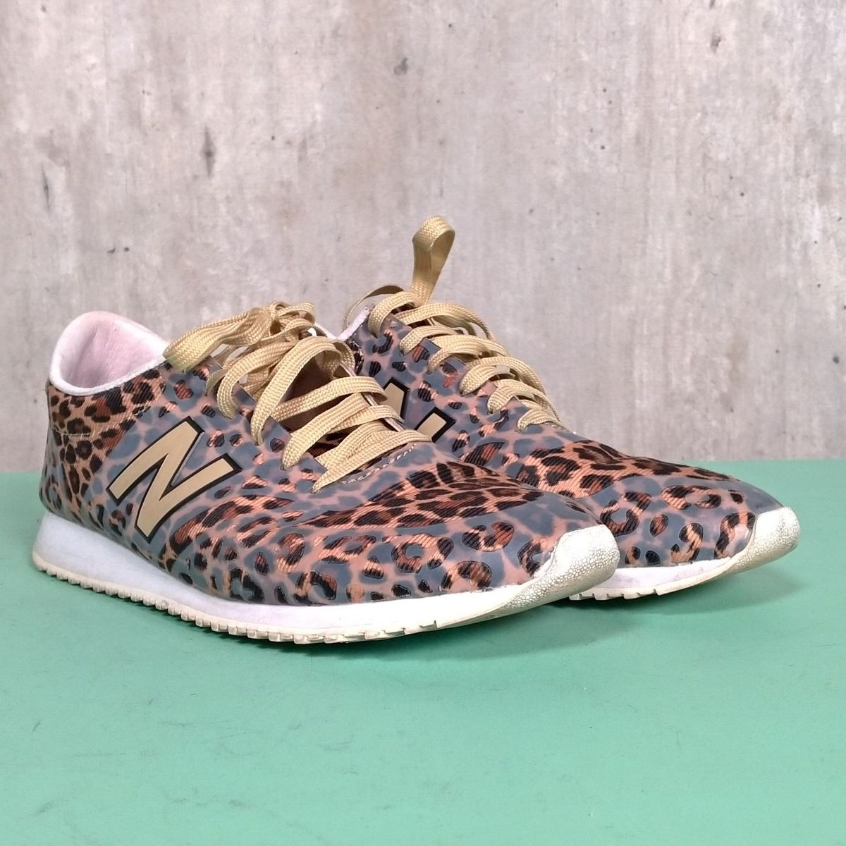 new balance 996 oncinha