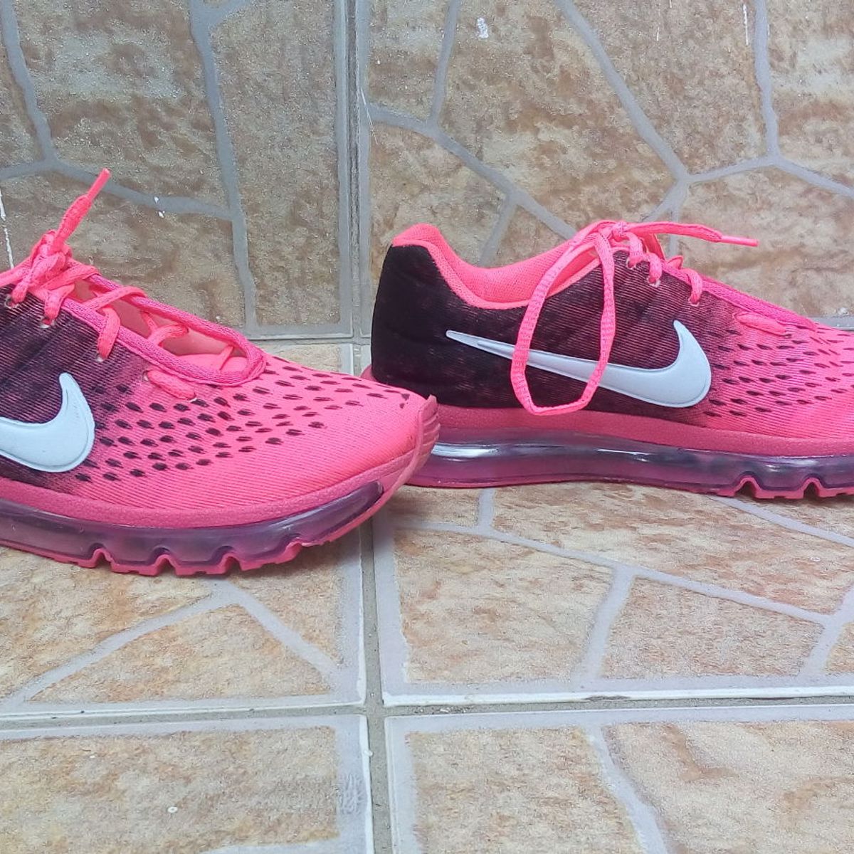 nike rosa bolha